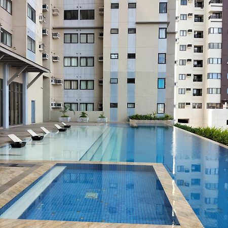 Cozy 1233 The Persimmon Studio Near Sm And Ayala Cebu Exterior foto